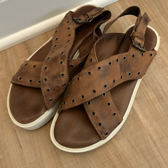 Bed Stu Studded Sandals Brown Size 7 - Picture 1 of 14